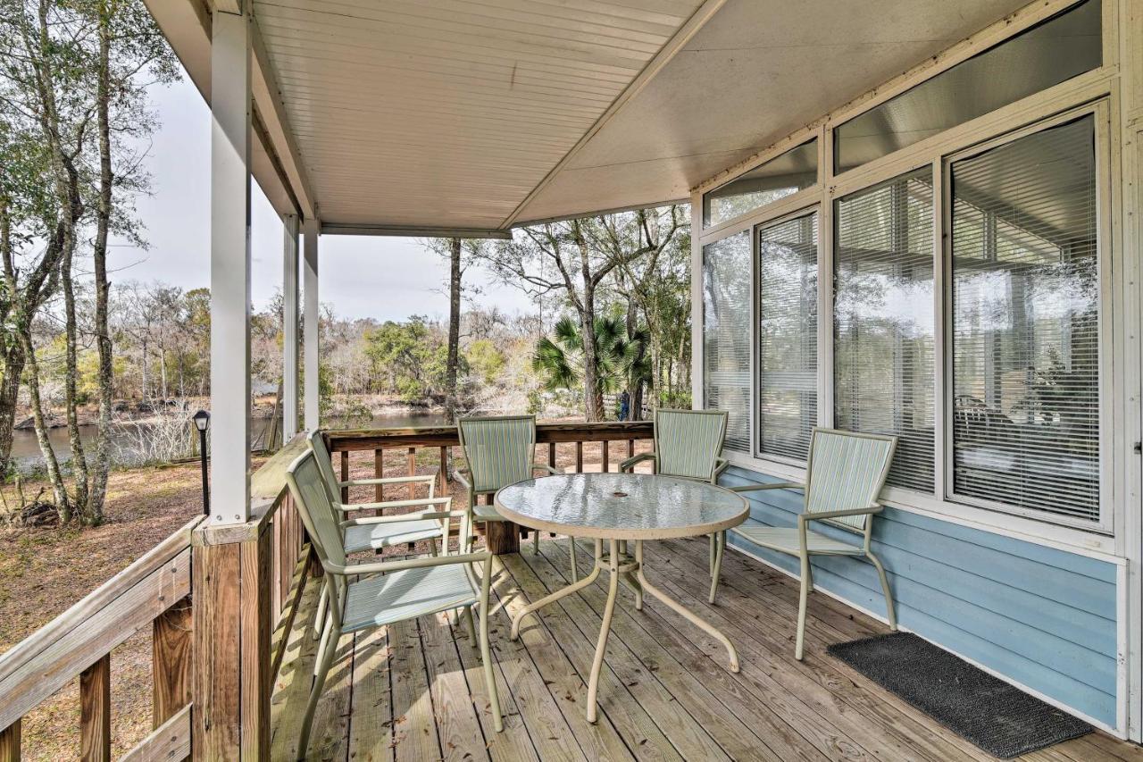 Fishing Paradise With Deck On Suwannee River Branford Kültér fotó